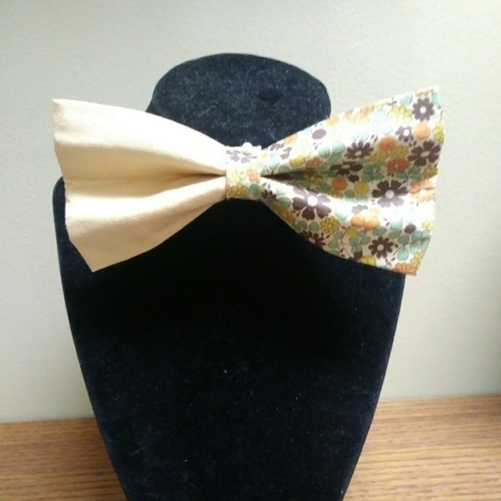 His and Her Handmade Bowtie~Carrie0021-0